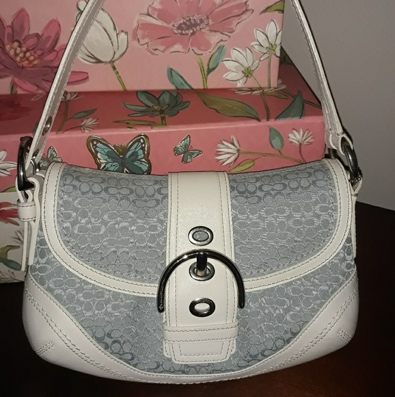 Coach satchel - Picture 1 of 3